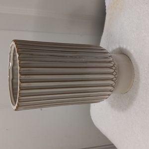 Cream Textured Vase 8"